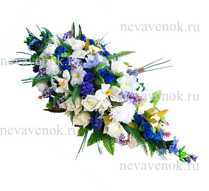 Купить траурную композицию из искусственных цветов в СПб